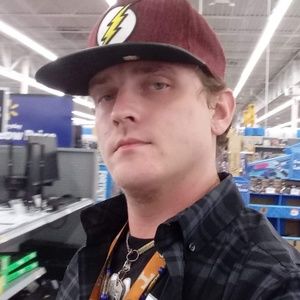 Meet your Posher, Dustin